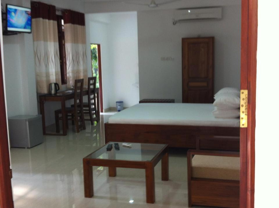 Gem Field Rest Bed and Breakfast Ratnapura Εξωτερικό φωτογραφία